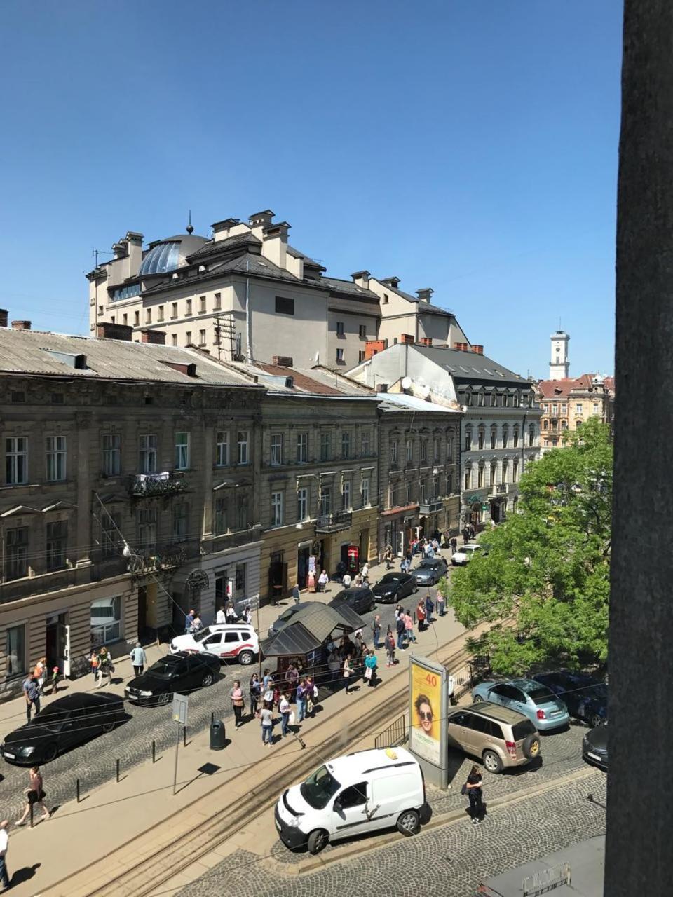 Baker'S Street Hostel Lviv Buitenkant foto