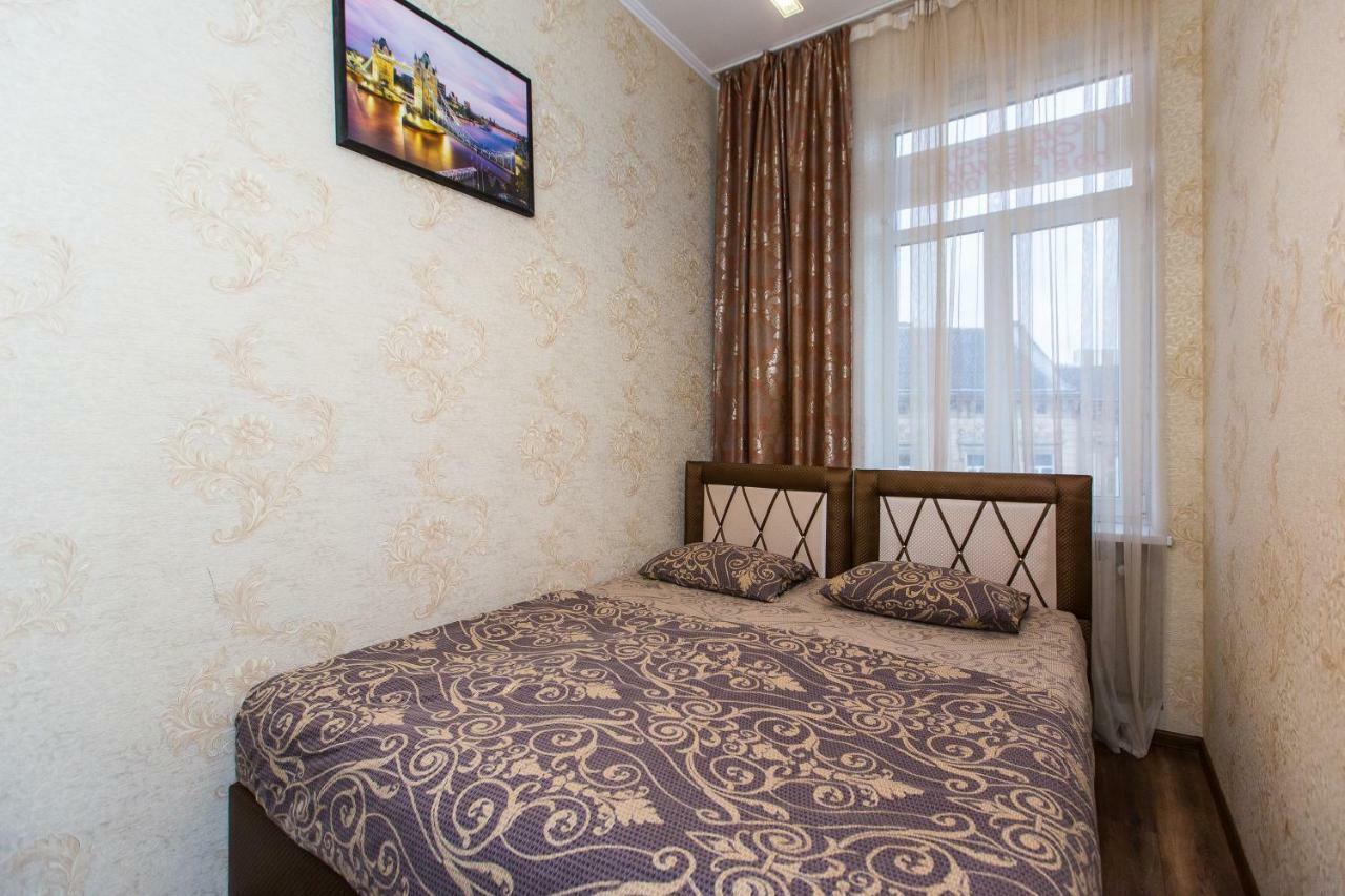 Baker'S Street Hostel Lviv Buitenkant foto